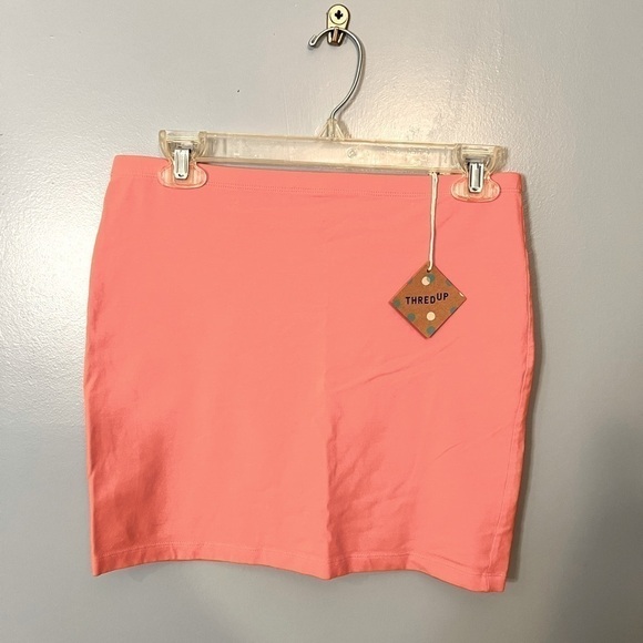 H&M Dresses & Skirts - Women’s DIVIDED BY H&M Peach Mini Skirt - Size 10